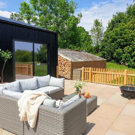 Finest Retreats - Blackbarn Wood Balsham Exteriör bild