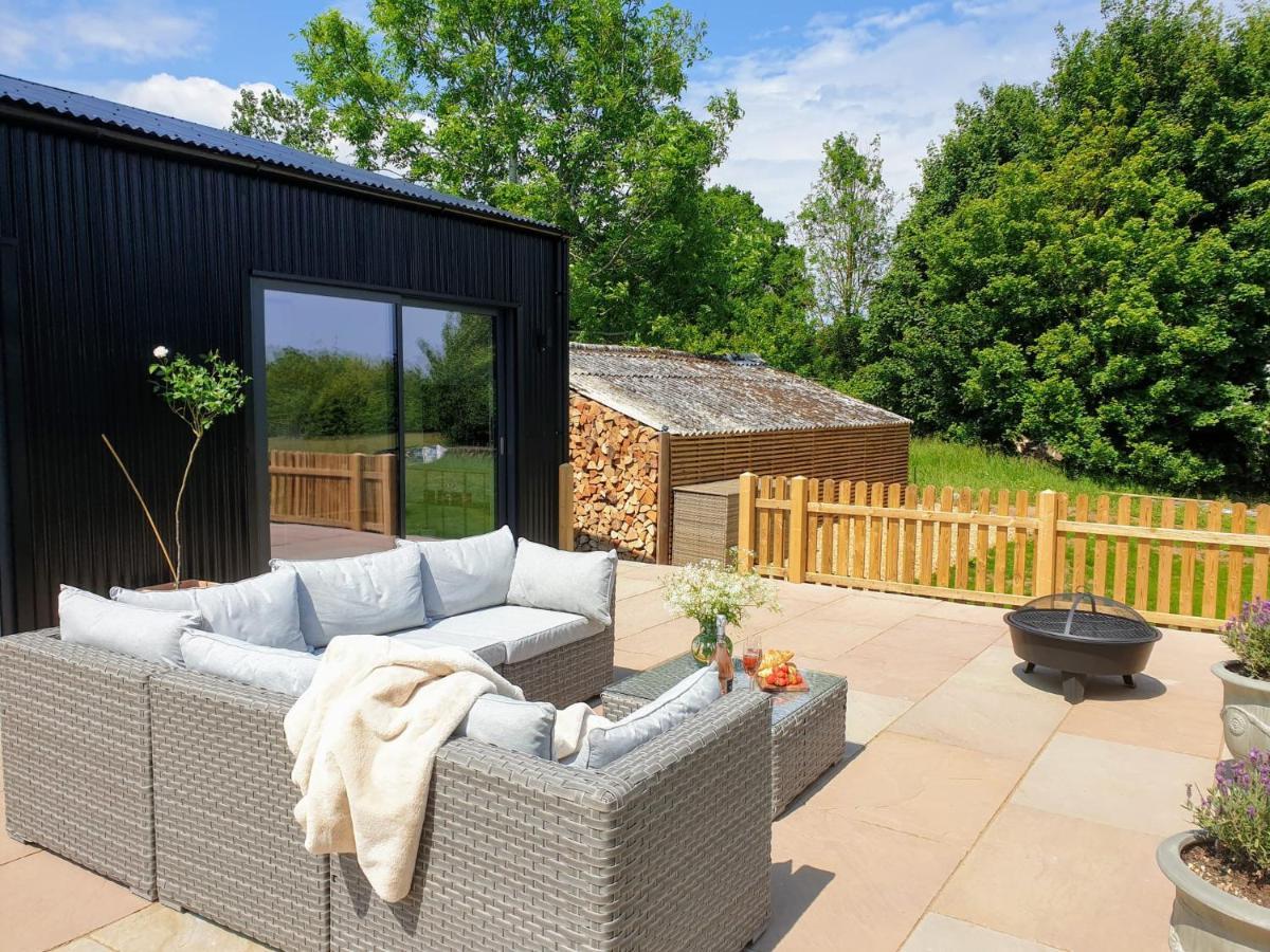 Finest Retreats - Blackbarn Wood Balsham Exteriör bild