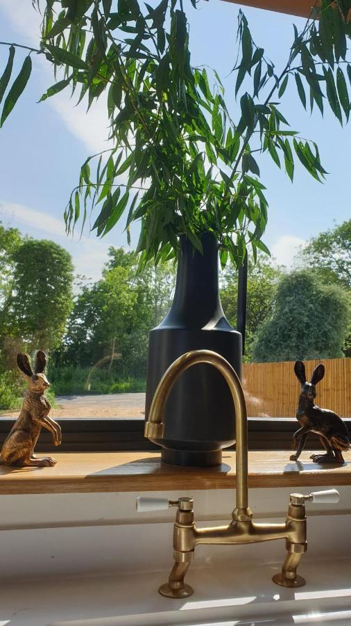 Finest Retreats - Blackbarn Wood Balsham Exteriör bild